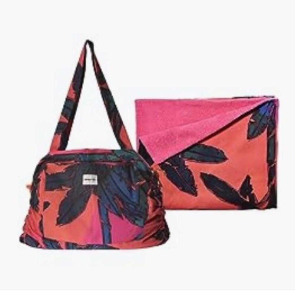2-in-1 Multi-Functional Turkish Beach Towel Convertible into Beach Bag